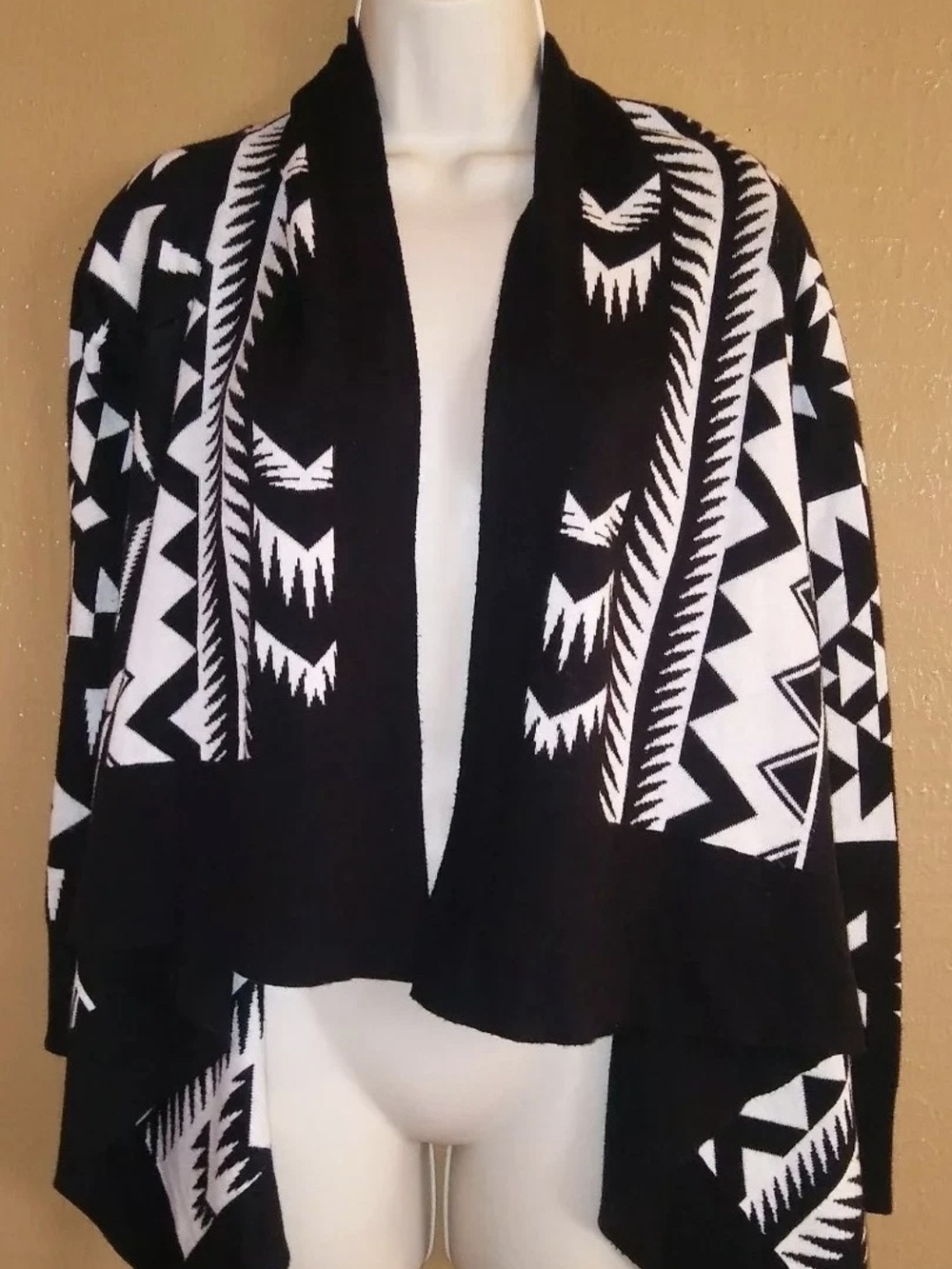 Black & White Aztec Open-Front Women's Sweater Cardigan